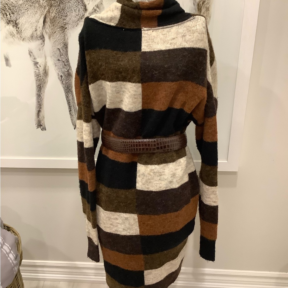 Wrap colorblock sweater - Picture 2 of 3